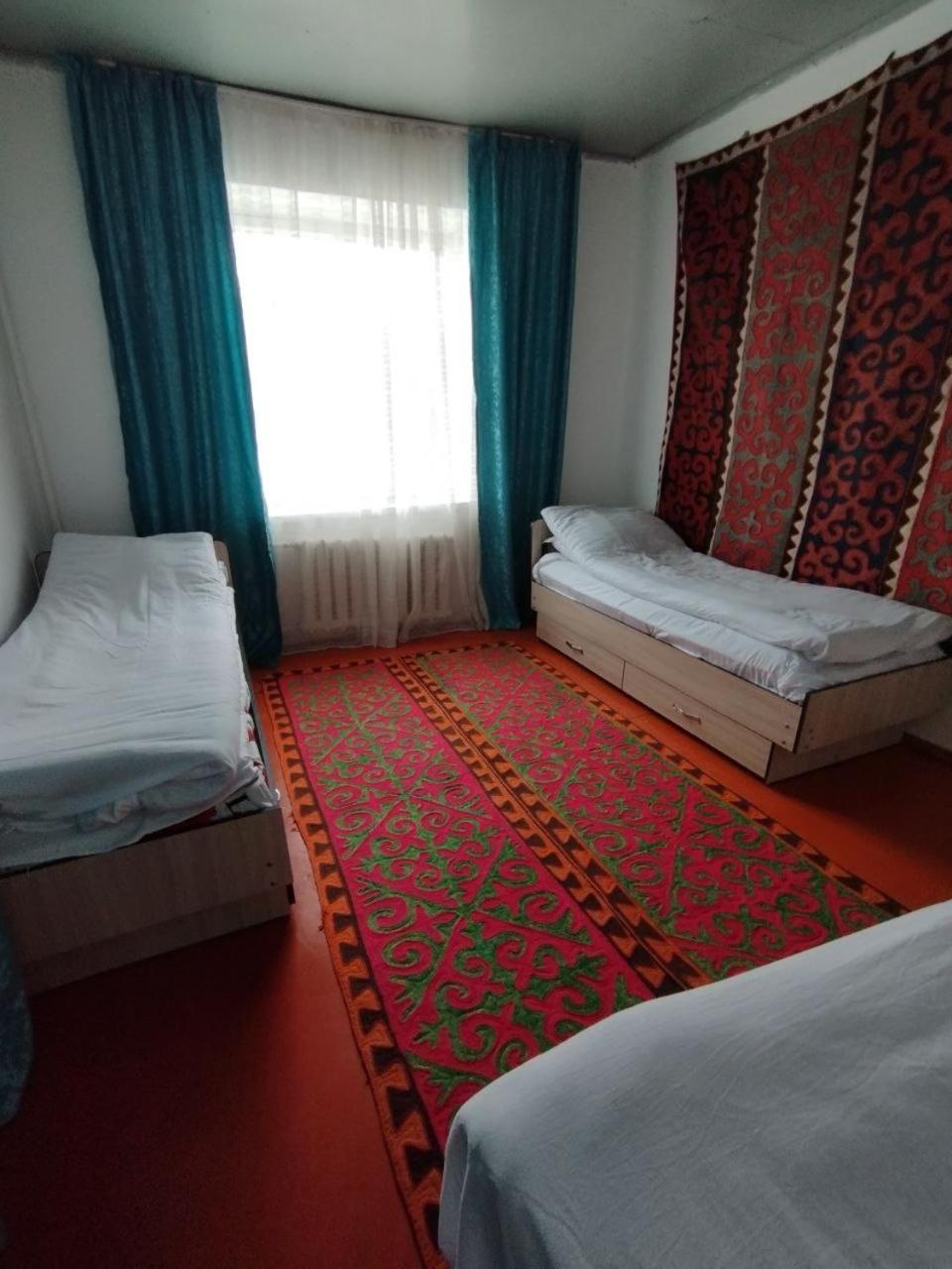 Guest House Bereke In Kyzart Village Bagysh Exterior foto